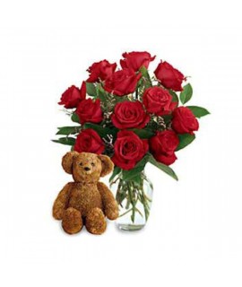 Douze roses et un ourson